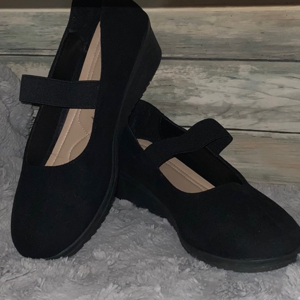 Fashion sleep on shoes